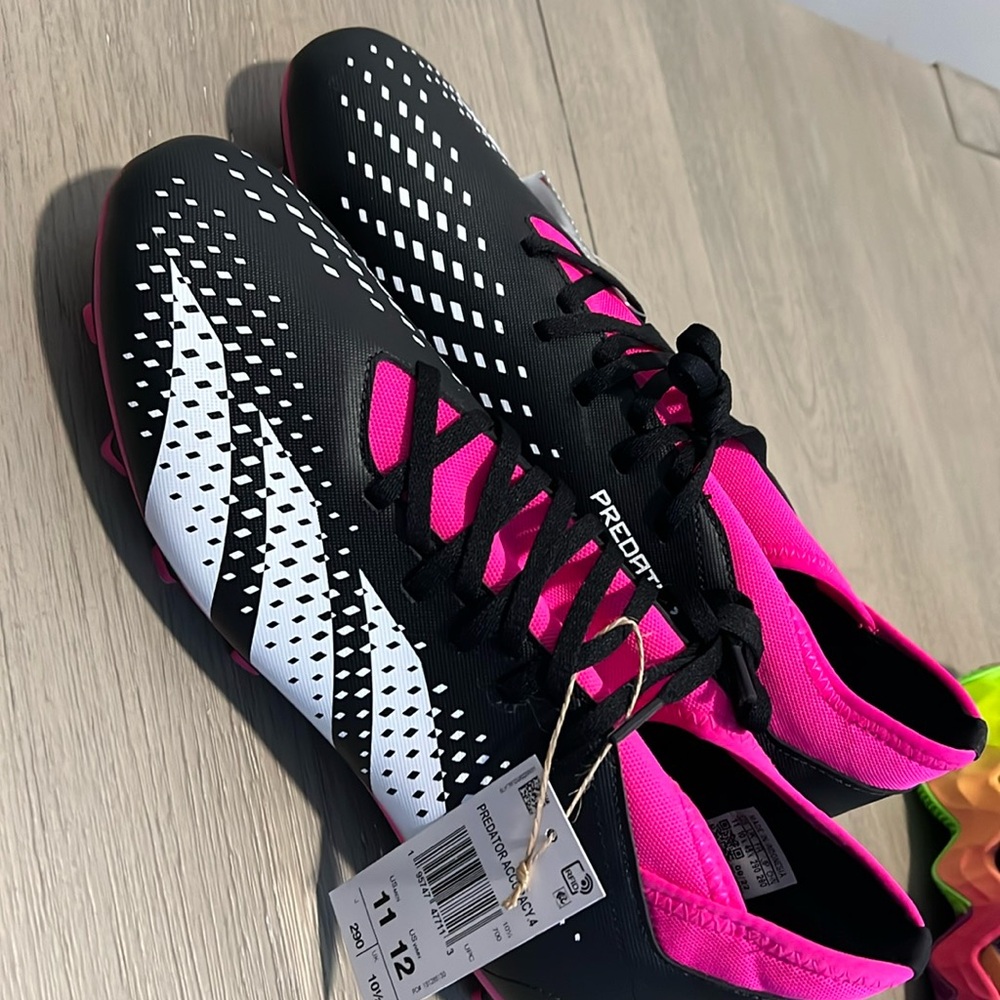 adidas Unisex Accuracy.4 Flexible Ground Soccer Sh - Size 11 Men Size 12 Women’s